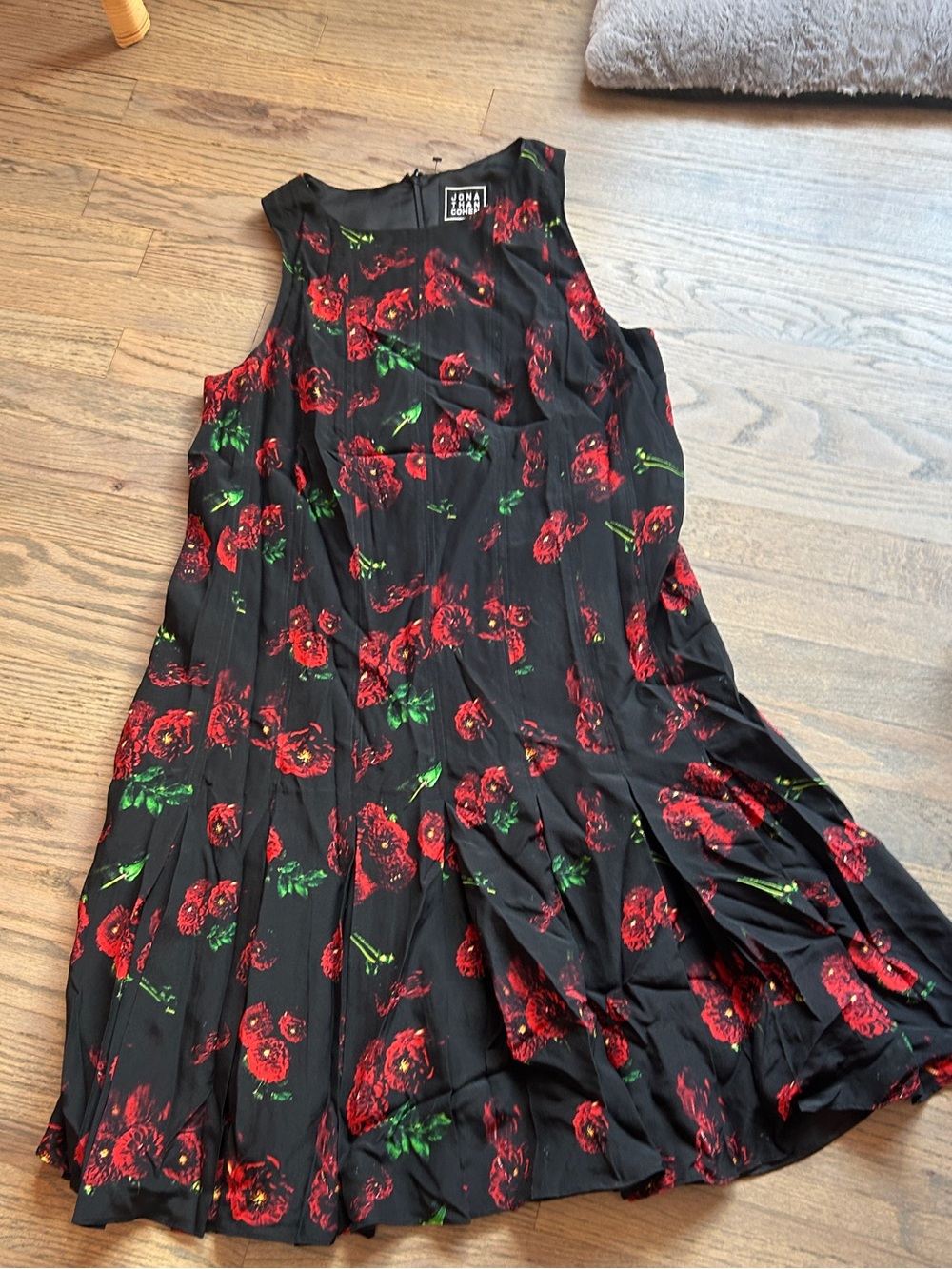 Jonathan Cohen Short Dress in red rose floral medium a line